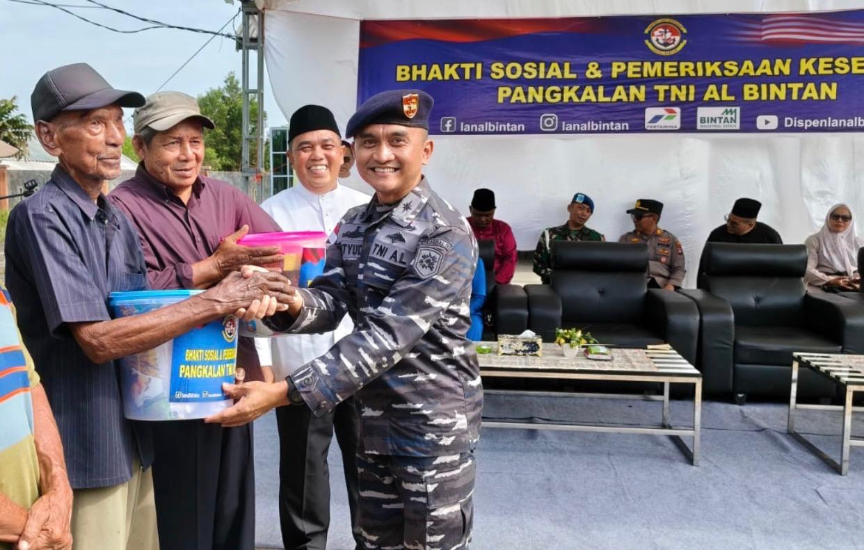 Lanal Bintan Gelar Bakti Sosial dan Cek Kesehatan Gratis di Desa Busung, Seri Kuala Lobam