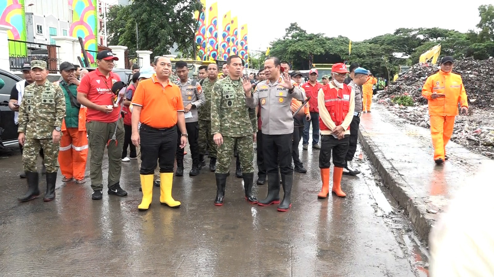 Kapolda–Pangdam Jaya Ajak Warga Jaga Kebersihan Jakarta Secara Berkelanjutan