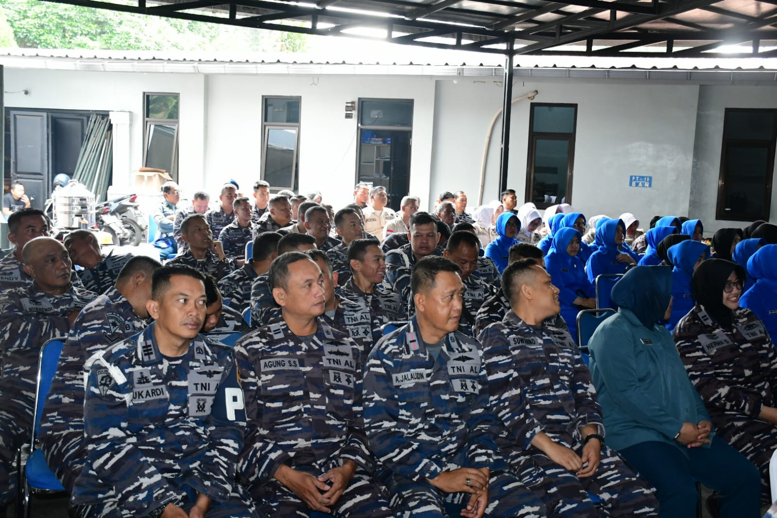 Komandan Lanal Bandung Laksanakan Exit Briefing Kepada Jajarannya