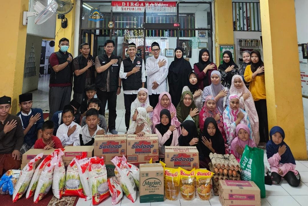 Polri Ulurkan Tangan Untuk Sesama, Bakti Sosial di Panti Asuhan Yatim Pintu Nuruz Zahroh