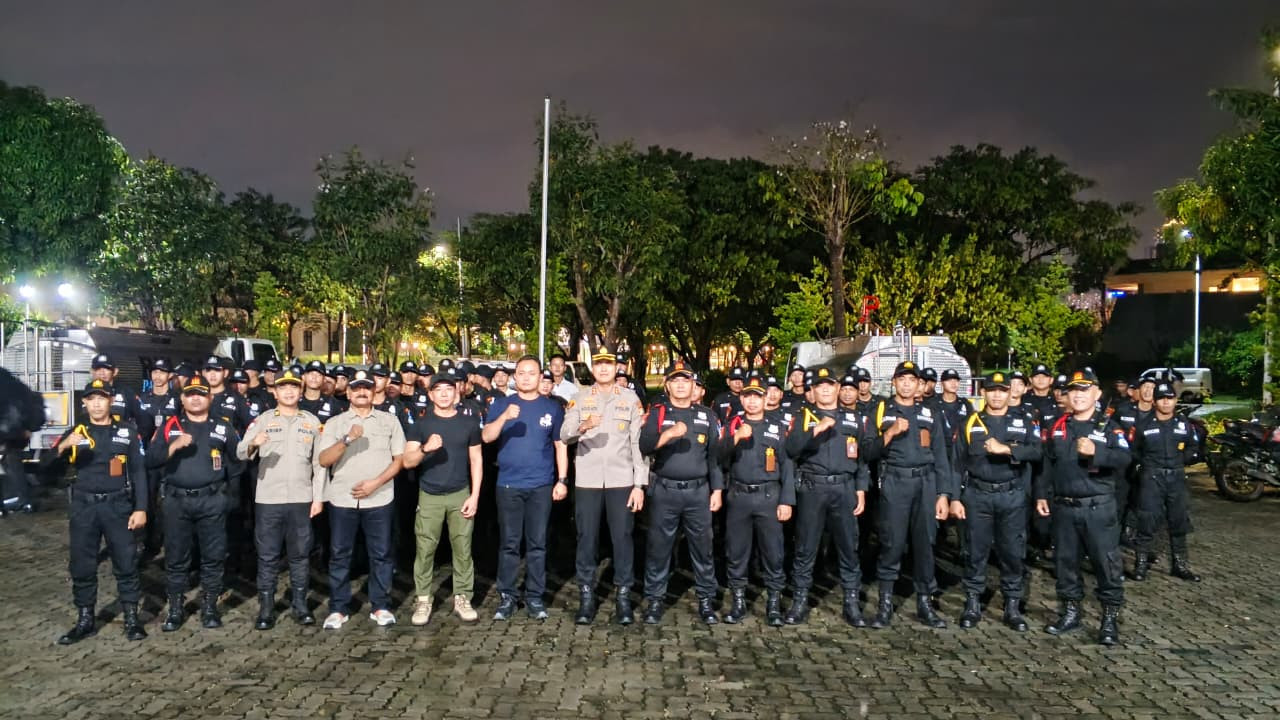 Kapolsek Metro Penjaringan Pimpin Apel Pemberdayaan Potmas dan Pam Swakarsa Digelar di Kawasan Pantai Mutiara