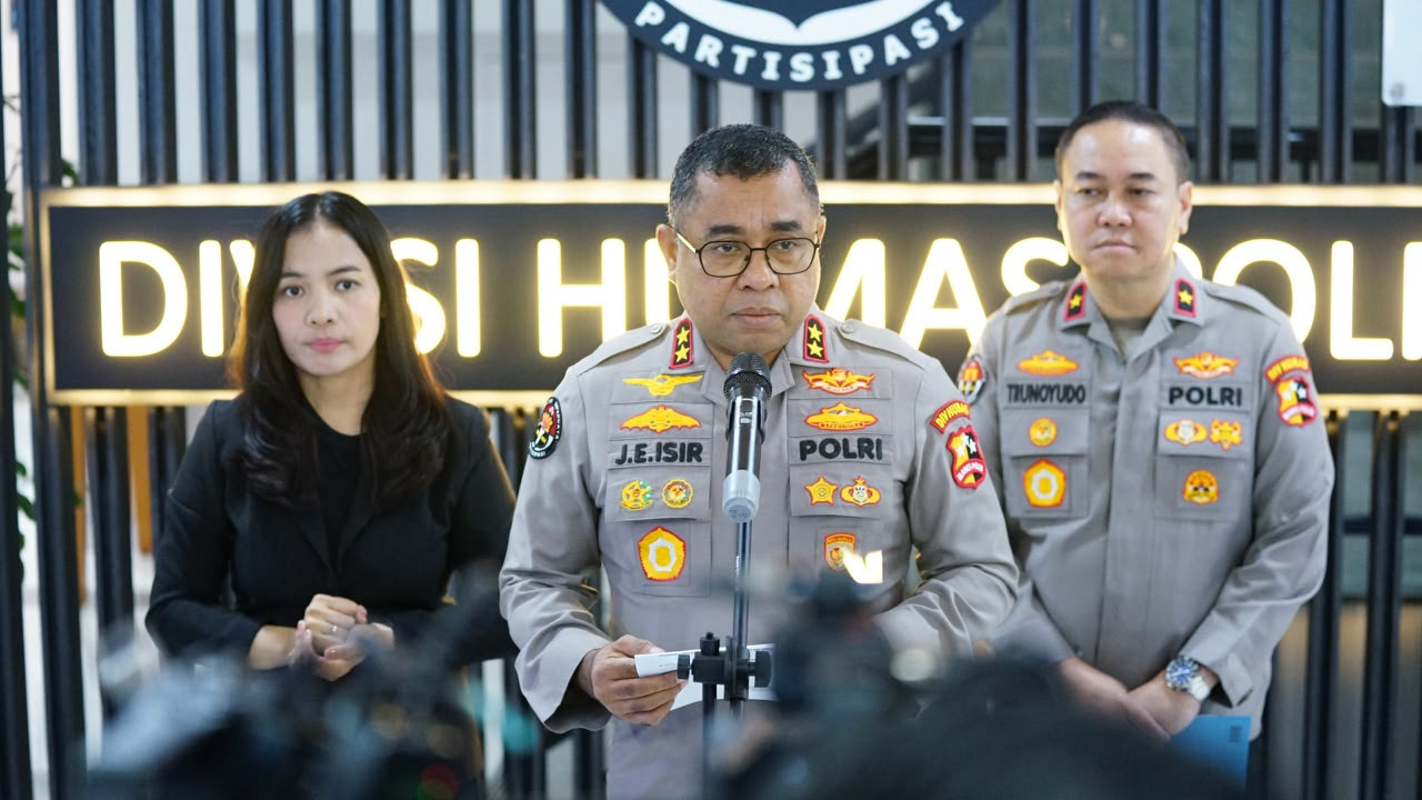 Polri Mutasi Lima Pati dan Pamen, Kapusdokkes dan Kapuskeu Berganti