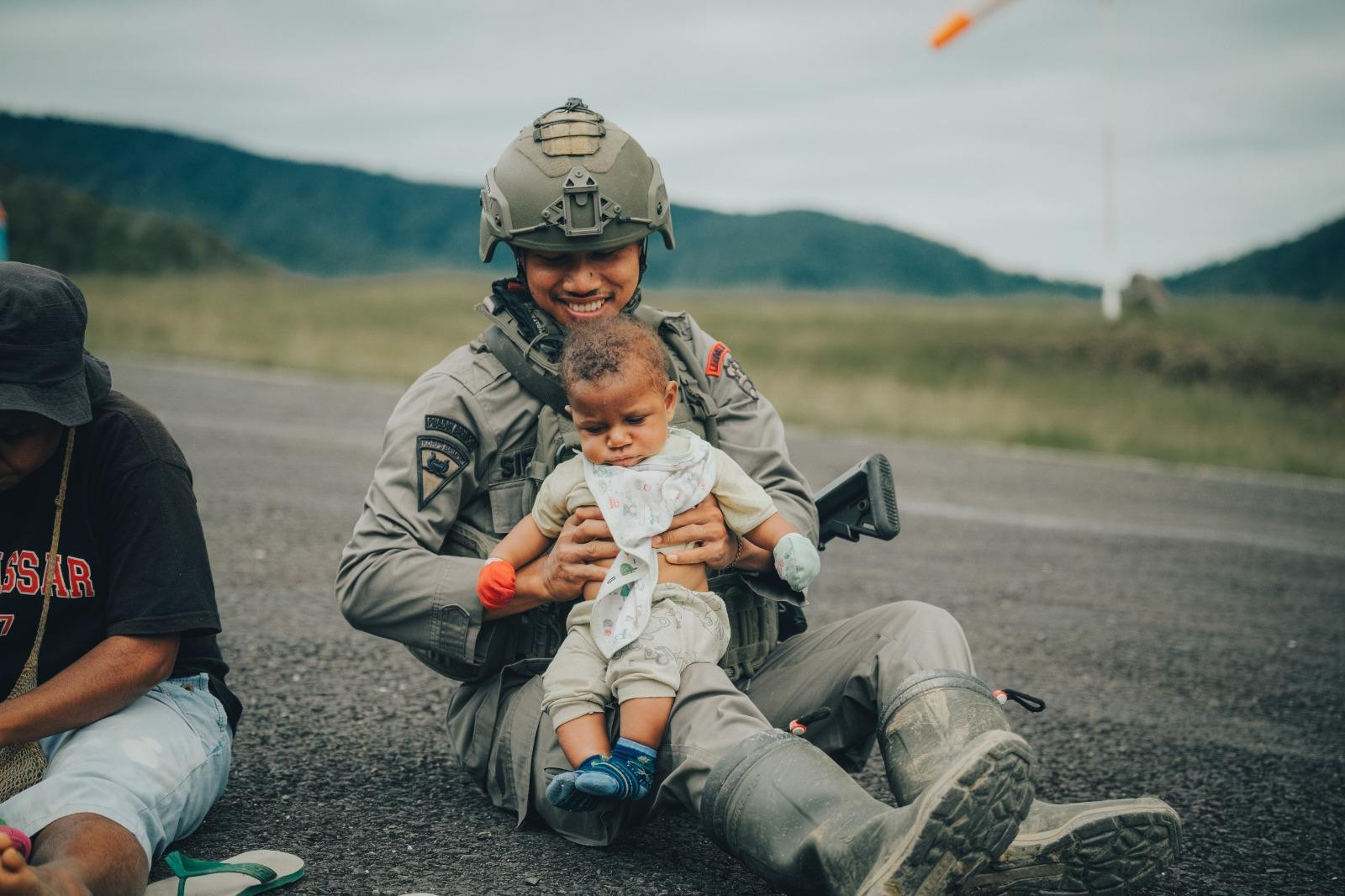 Amankan Aktivitas Ekonomi Warga, Satgas Ops Damai Cartenz-2026 Perkuat Rasa Aman di Kiwirok, Pegunungan Bintang