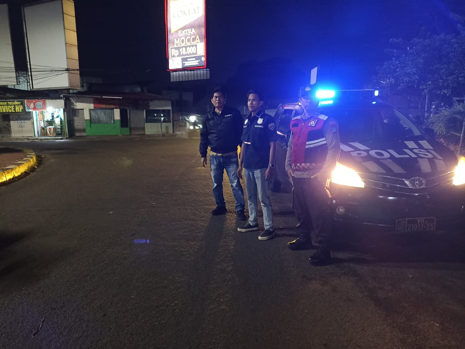 Polsek Pondok Gede Intensifkan Patroli Malam: Jaga Kondusivitas dan Antisipasi Guantibmas