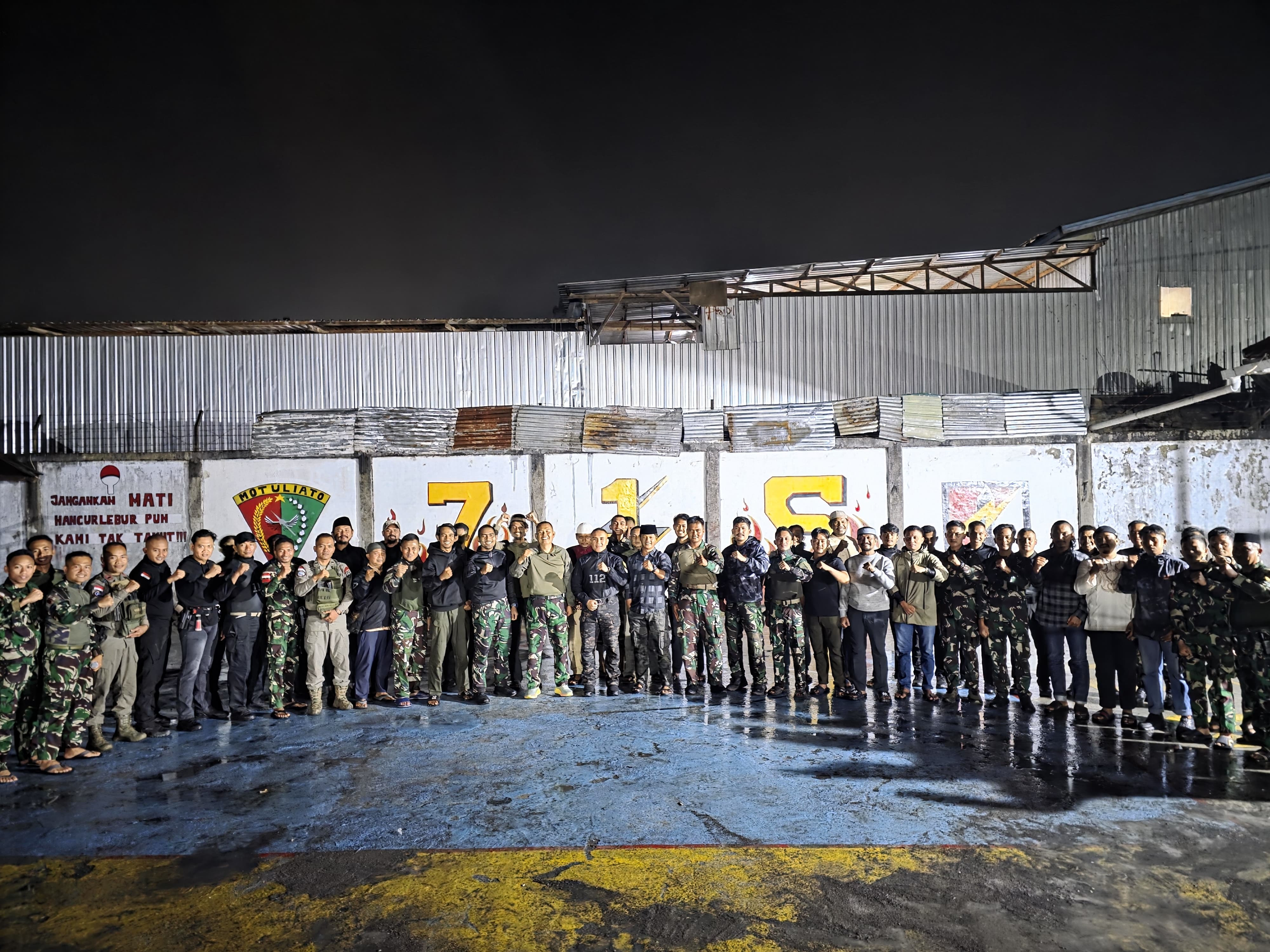 Perkuat Sinergitas Apkam Puncak Jaya, Satgas Yonif 715/Mtl Ajak Buka Bersama di Bulan Ramadhan