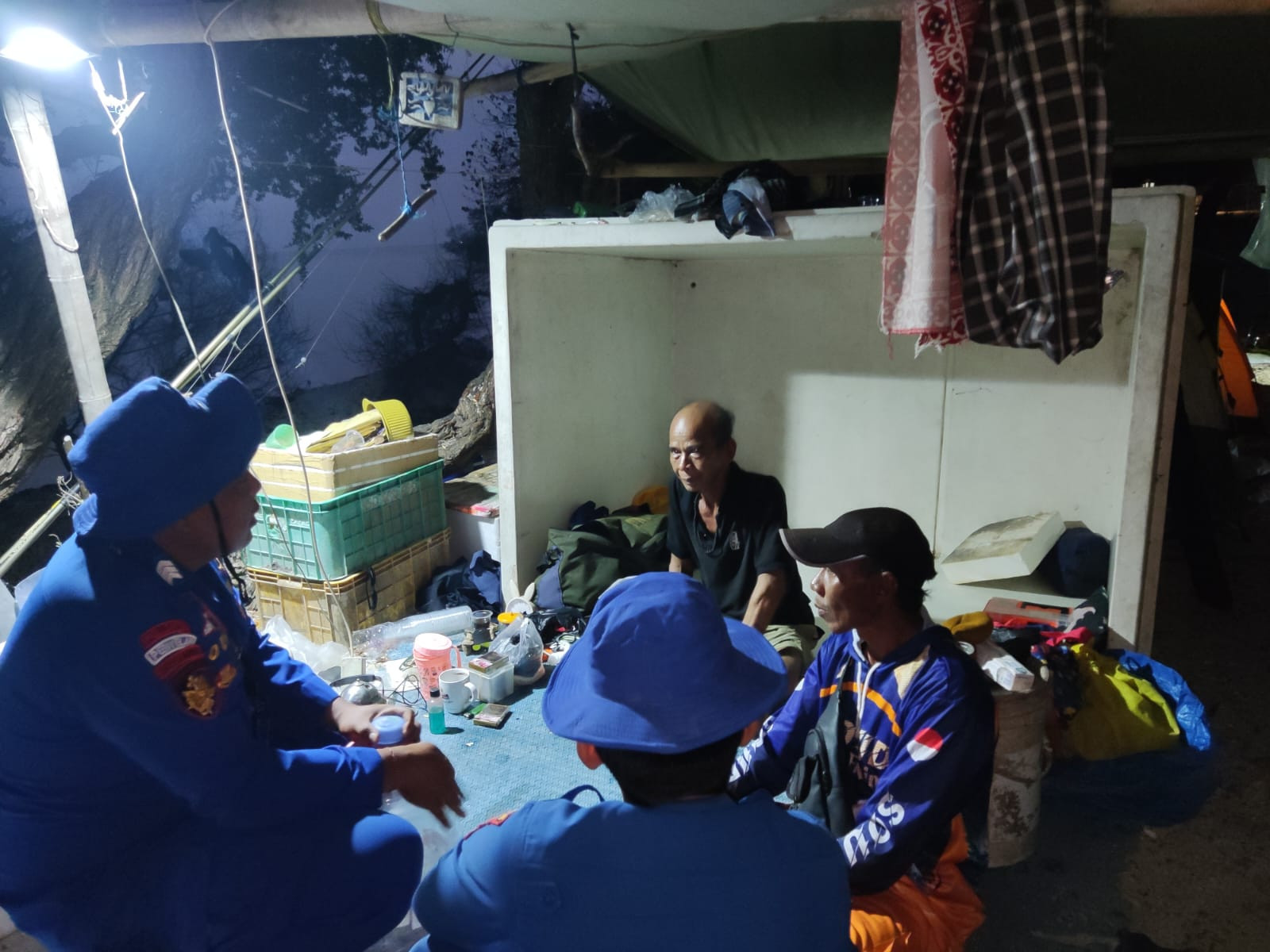 Layanan Polisi 110, Satpolairud Polres Kepulauan Seribu Gelar Patroli Laut Malam Antisipasi Gangguan Kamtibmas