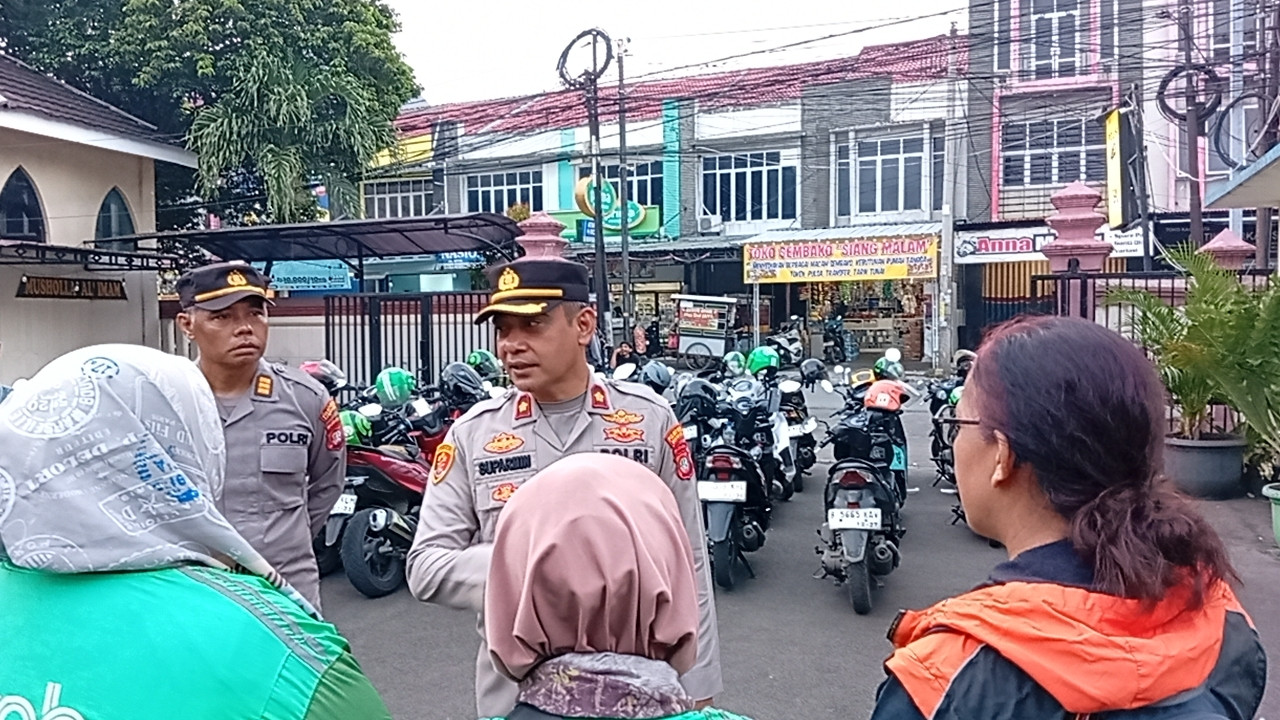 Hangat dan Humanis, Kapolsek Bekasi Selatan Lepas Keberangkatan Ojol ke Monas di Hari Buruh 2026