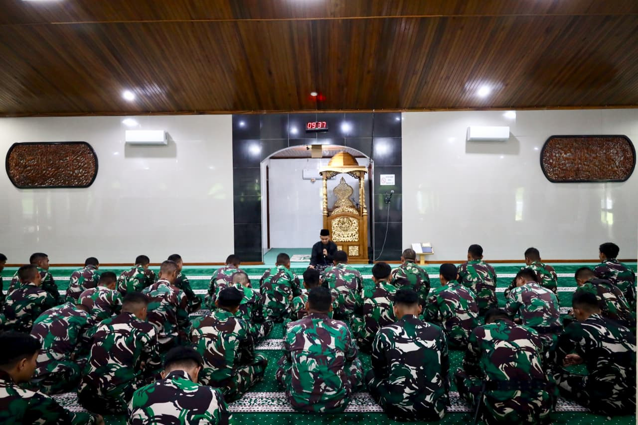 Doa Kami Untuk Negeri, Laksda Djodi Ajak Prajurit Kodaeral IX Gelar Doa Bersama Untuk Indonesia Damai