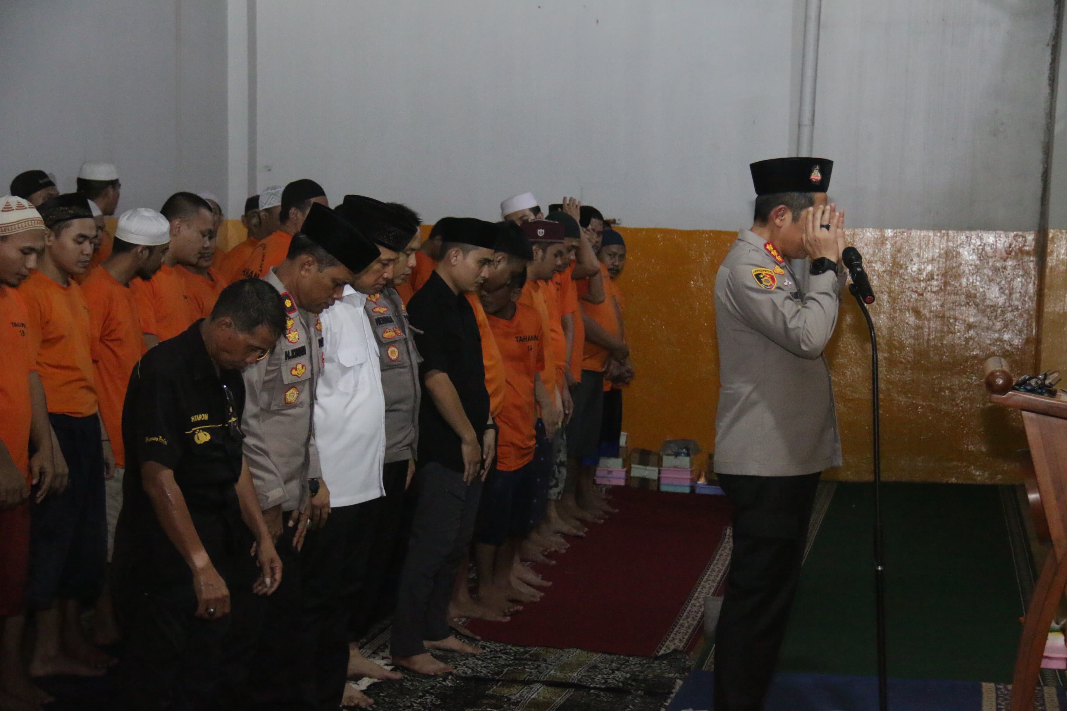 Kapolres Metro Jakarta Utara Gelar Buka Bersama Tahanan: Momen Kebersamaan dan Motivasi untuk Perubahan