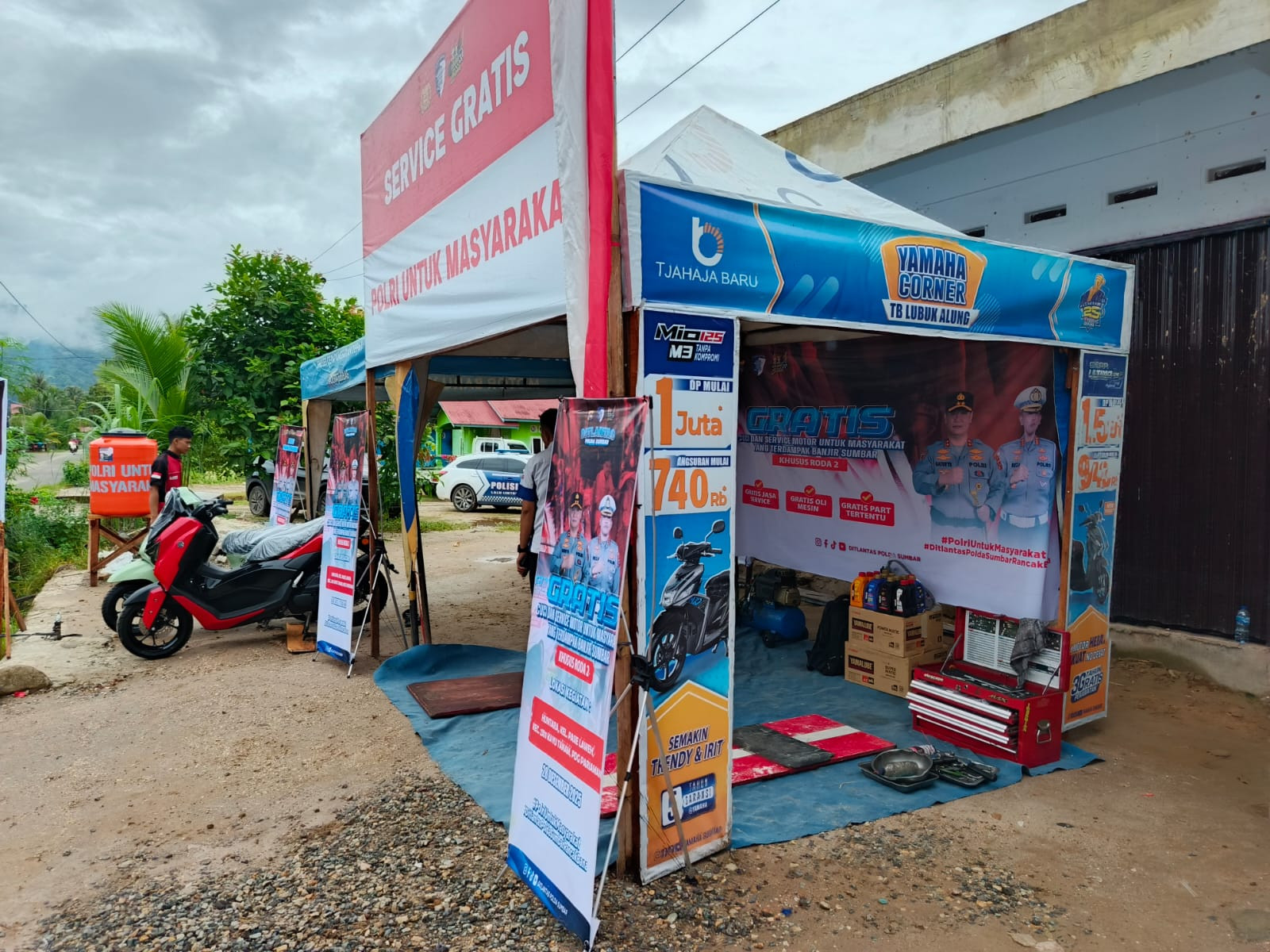Ringankan Beban Warga, Polri Hadirkan Layanan Servis Kendaraan Gratis di Padang Pariaman