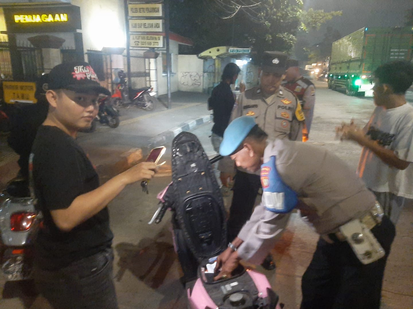 Polsek Metro Penjaringan Intensifkan Patroli KRYD, Antisipasi Tawuran dan Kejahatan Jalanan di Wilayah Penjaringan