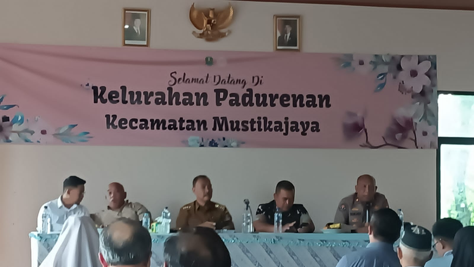 Kapolsek Bantar Gebang Hadiri Kegiatan Pengumpulan Dana Sosial Bagi Korban Banjir Sumatra dan Aceh