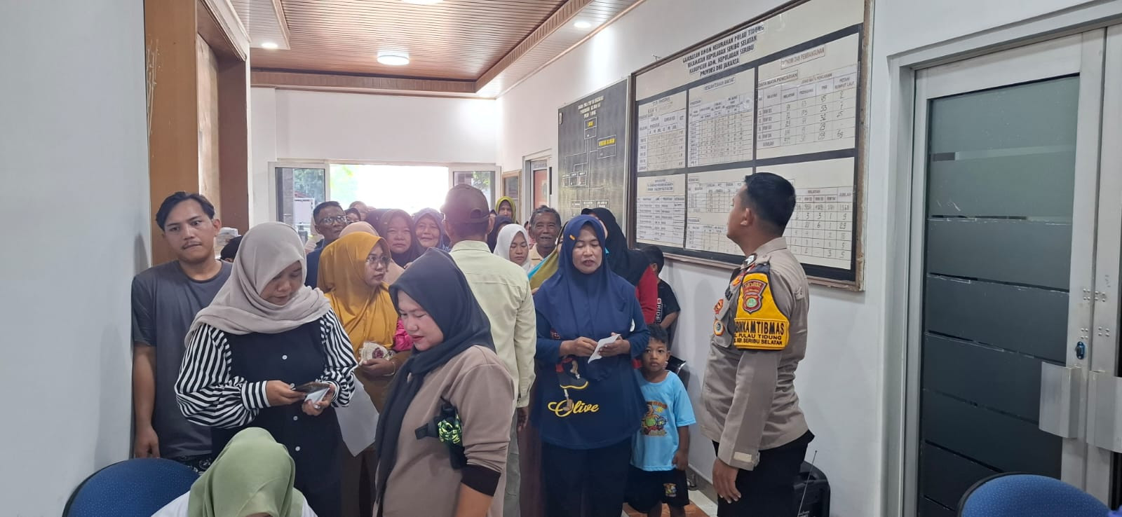 Pembagian Pangan Murah di Pulau Tidung Berjalan Lancar, 420 Warga Terima Bantuan