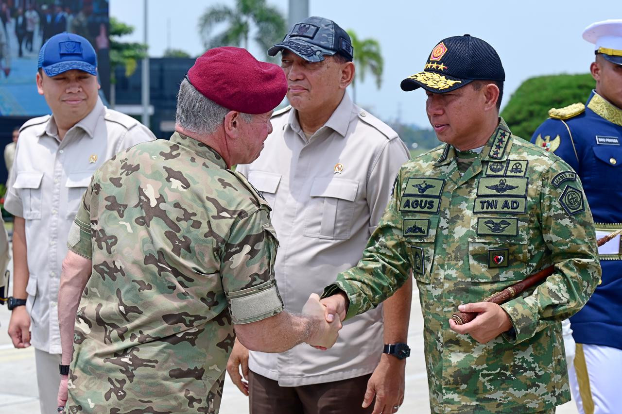 Panglima TNI Dampingi Presiden RI dan Raja Yordania Saksikan Demonstrasi Joint Drone Exercise