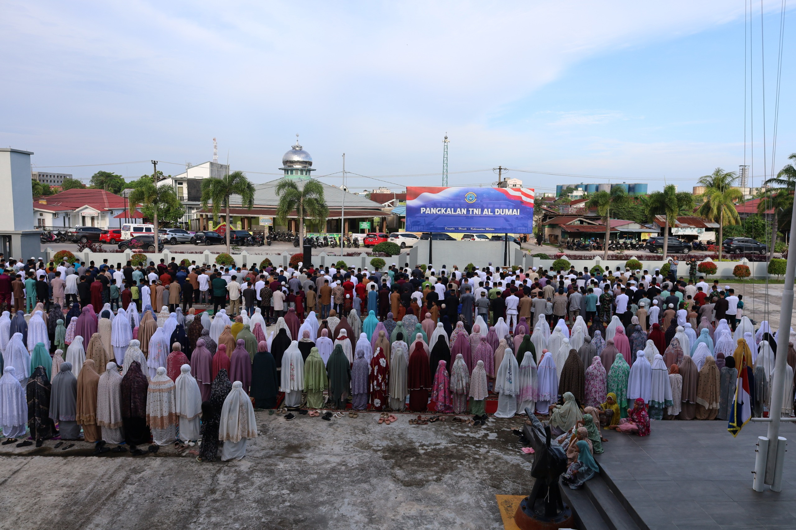 Sholat Idul Fitri 1446 H di Mako Lanal Dumai, Momentum Untuk Memperkuat Kekeluargaan dan Keimanan