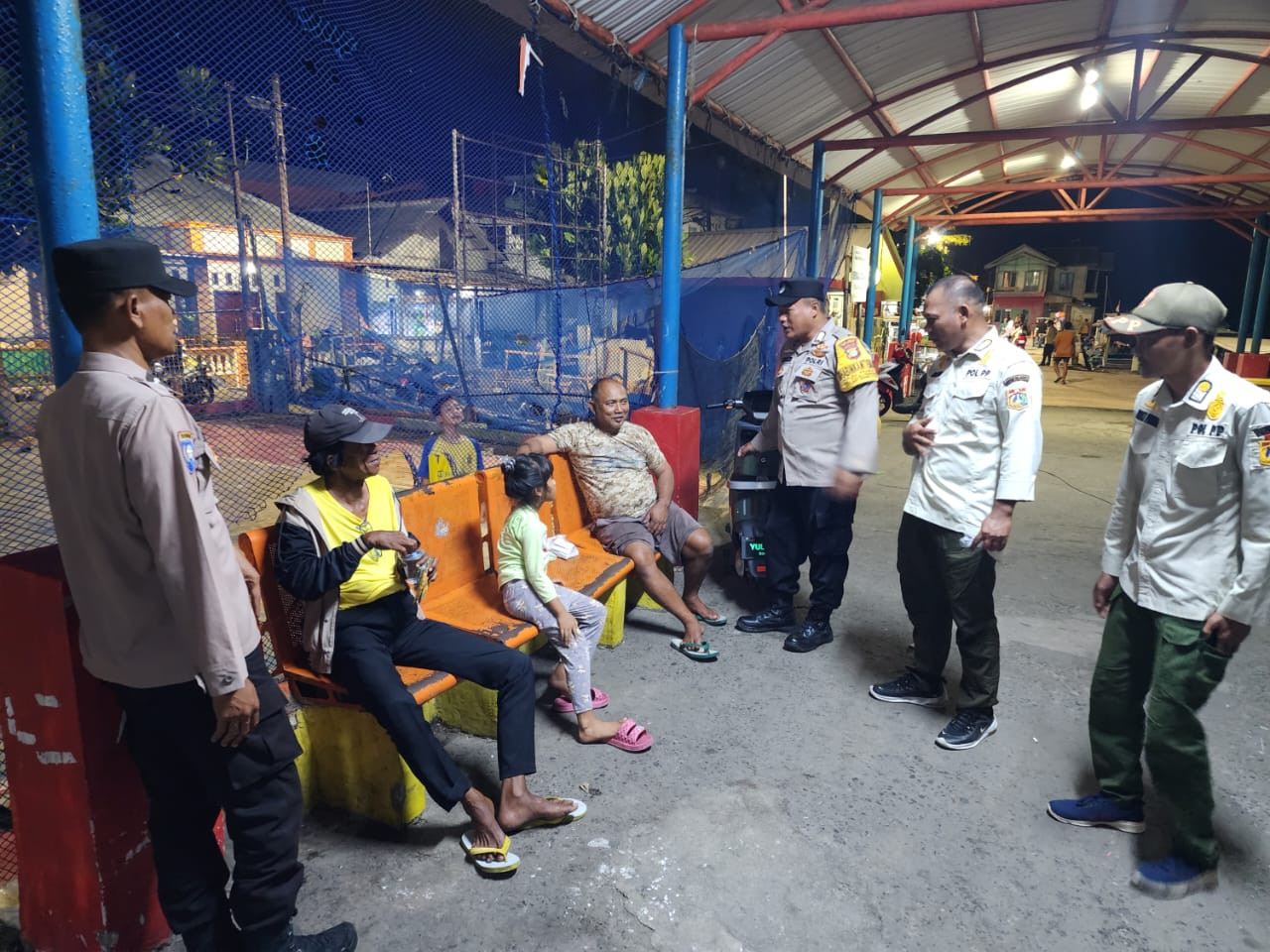 Polisi Baik dan Humanis: Patroli Sahur Polsek Kepulauan Seribu Utara Cegah Tawuran Remaja