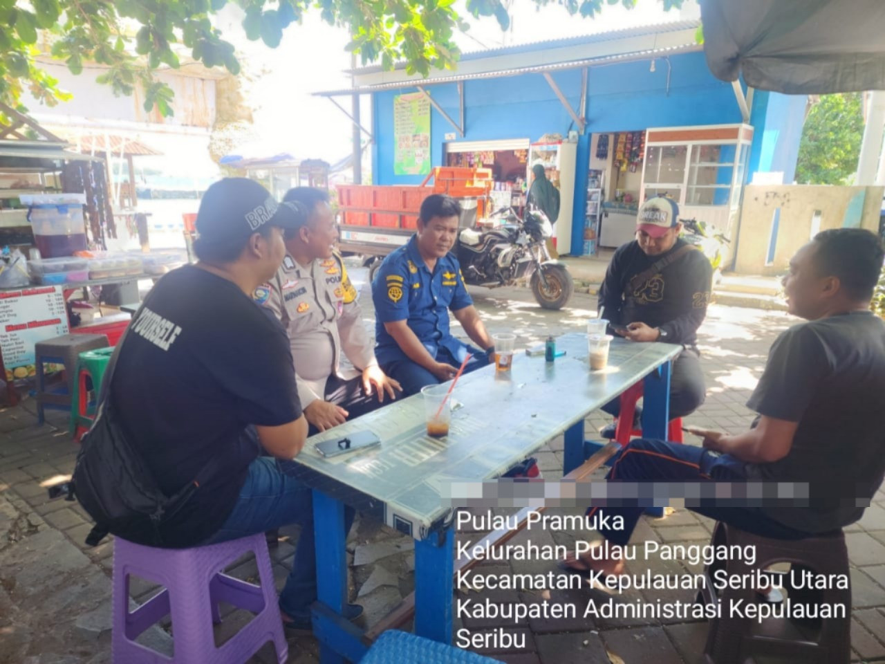 Bhabinkamtibmas Pulau Pramuka Bripka Marwansyah Sambang Warga, Ajak Pererat Silaturahmi dan Hindari Judi Online