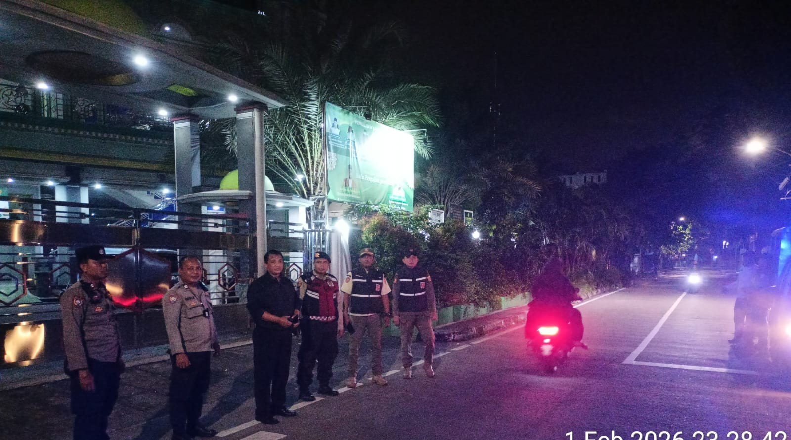 Polsek Koja Gelar Patroli KRYD, Remaja Bersenjata Tajam dan Miras Berhasil Diamankan