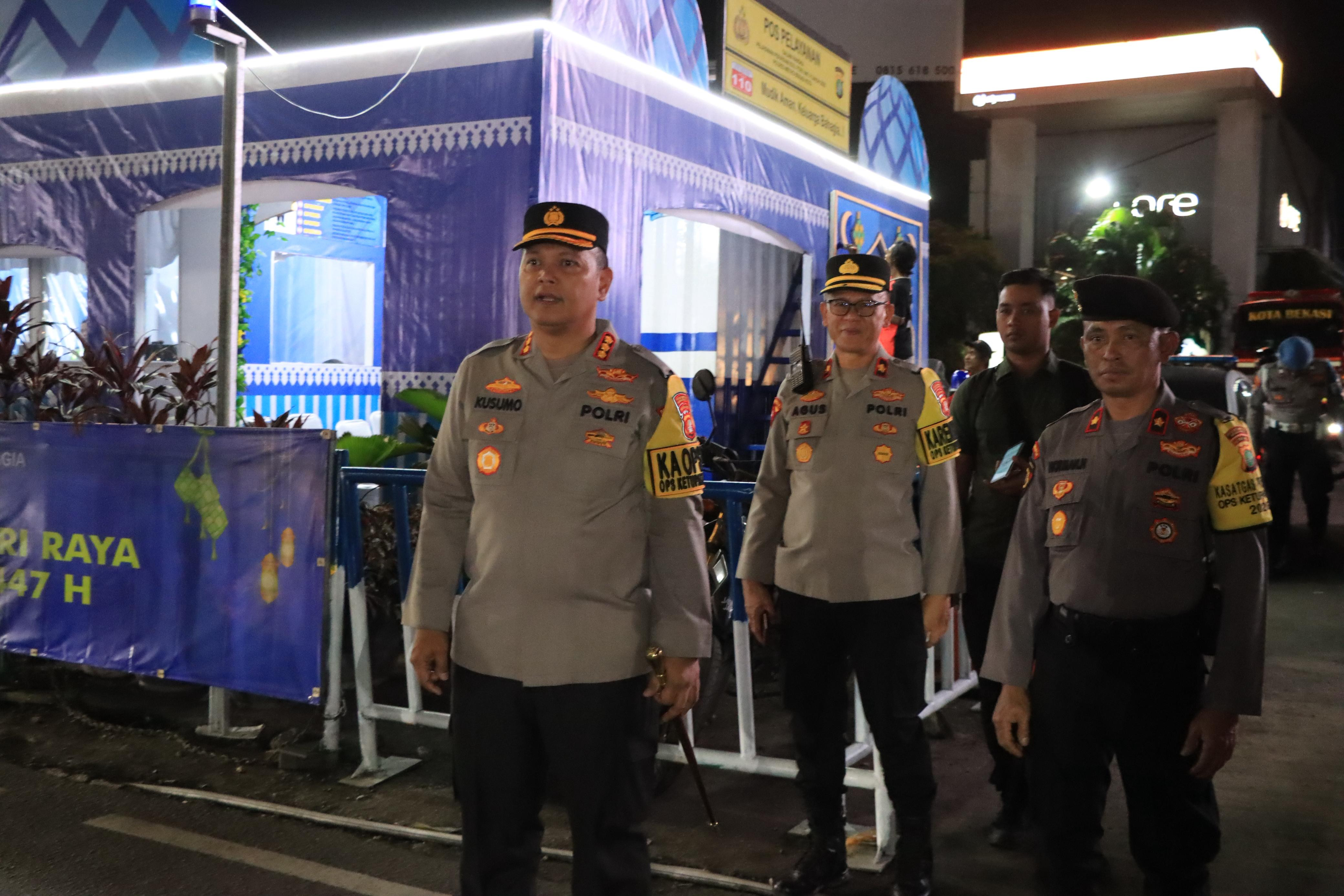 Kapolres Metro Bekasi Kota Memantau H -6 Lebaran 2026, Pemudik Yang Melintasi Jalan Ahmad Yani