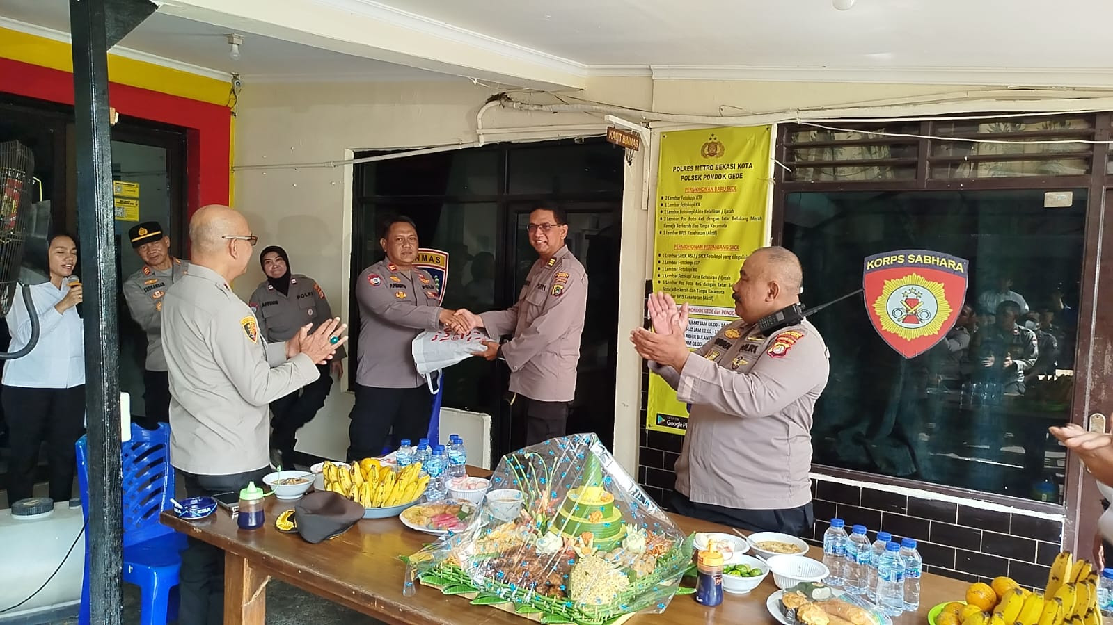 Polsek Pondok Gede Gelar Tasyakuran Kenaikan Pangkat, Pelepasan Alih Tugas dan Purna Tugas