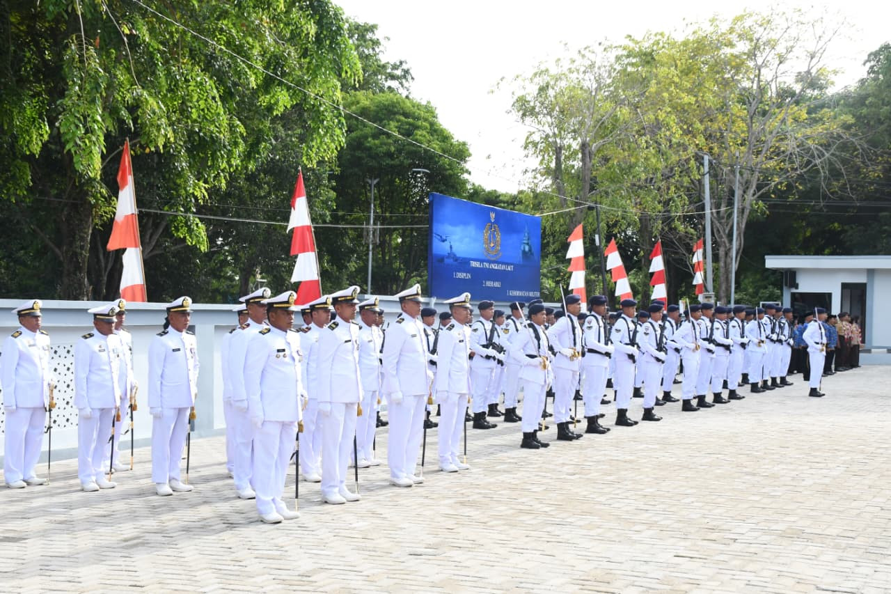 Komandan Beserta Prajurit Lanal Sabang Ikuti Upacara HUT Ke-80 TNI Angkatan Laut