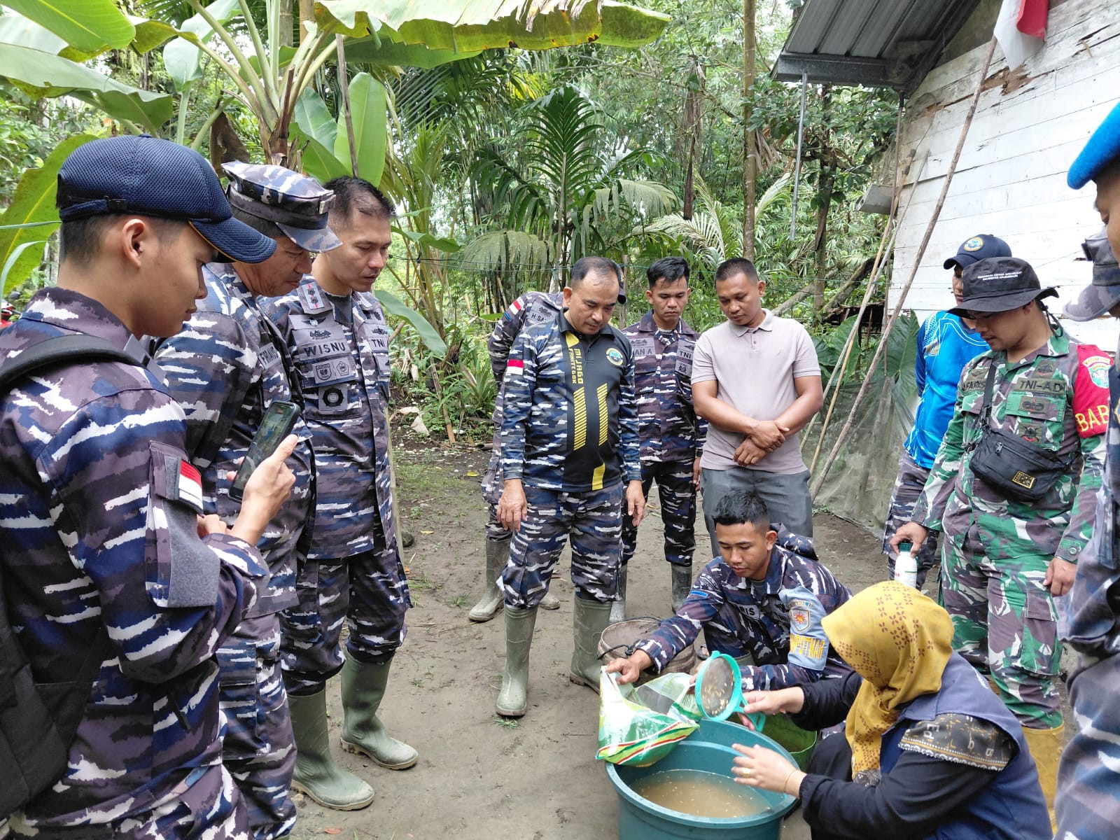 Lanal Simeulue Ajak Masyaraakat Tanam Padi Untuk Menjaga Ketersediaan Stok Beras di Wilayah Kabupaten Simeulue