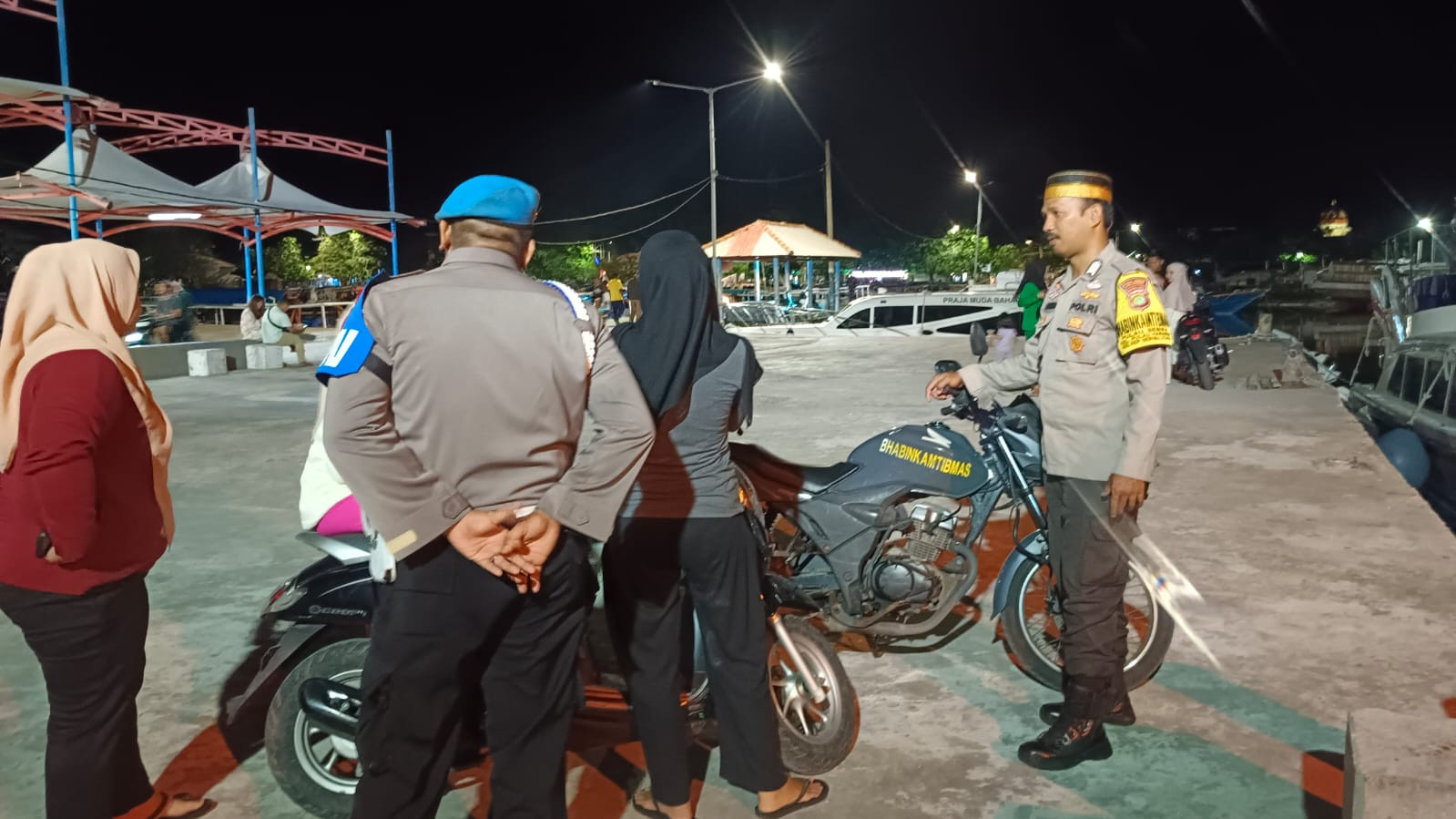 Polsek Kepulauan Seribu Utara Gelar Patroli Malam Perintis Presisi untuk Antisipasi Gangguan Kamtibmas