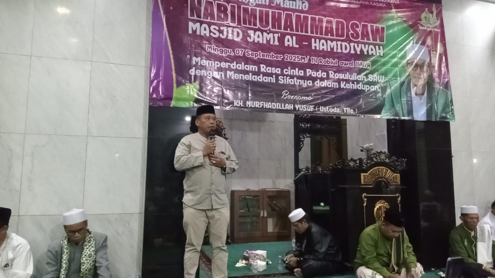 Jaga Sinergi dengan Warga, Polsek Bantargebang Hadiri Peringatan Maulid Nabi di Cikiwul