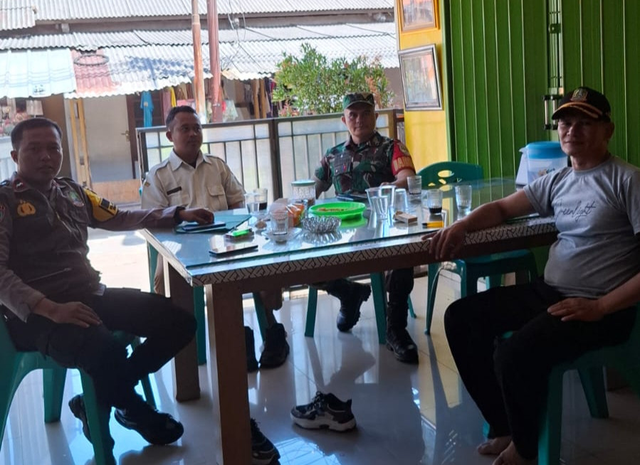 Patroli dan Sambang di Wilayah RW 03 Kelurahan Jatibening Baru