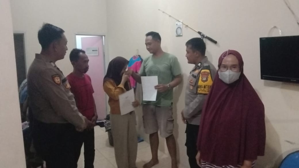 Bhabinkamtibmas Pulau Tidung Briptu Andika Fajar Lakukan Problem Solving Kasus KDRT