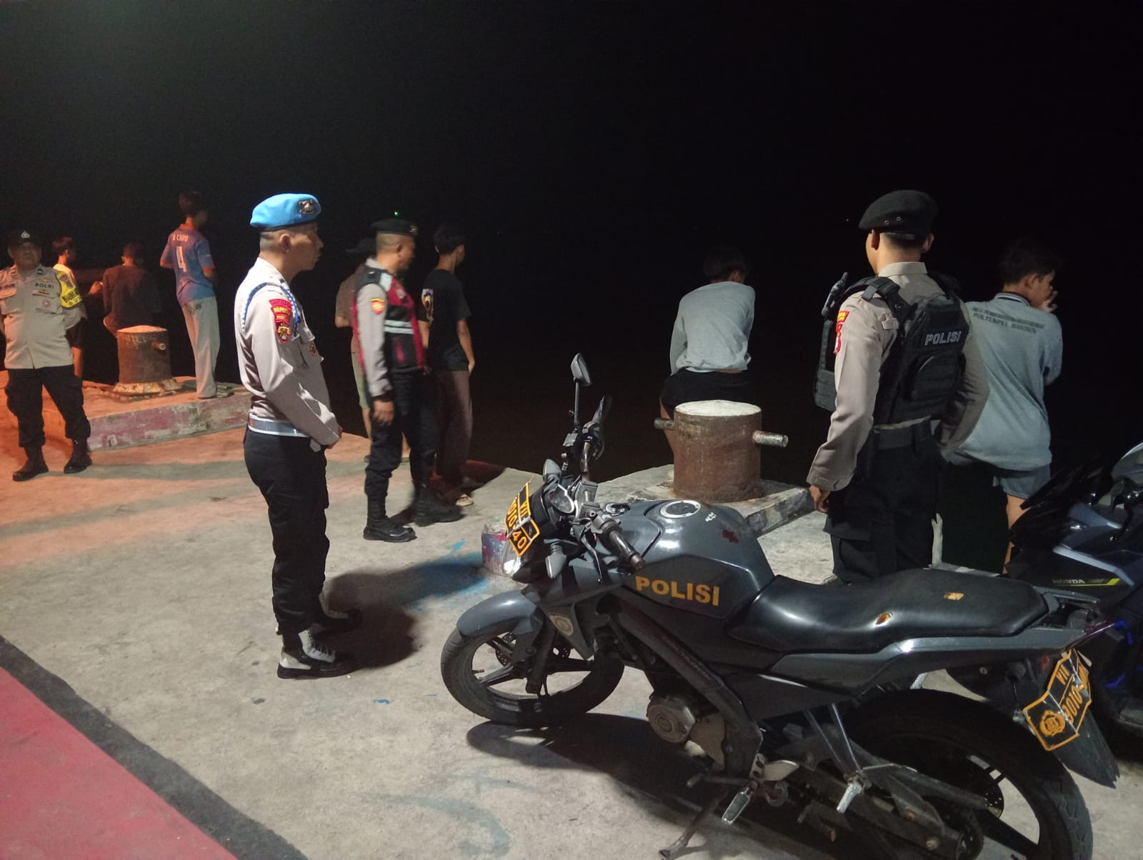 Polisi Humanis Polsek Kepulauan Seribu Utara Gelar Patroli Malam, Cegah Premanisme di Wilayah