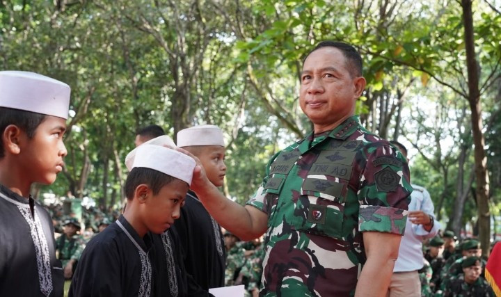 Panglima TNI Menggelar Doa Istighosah di Monas