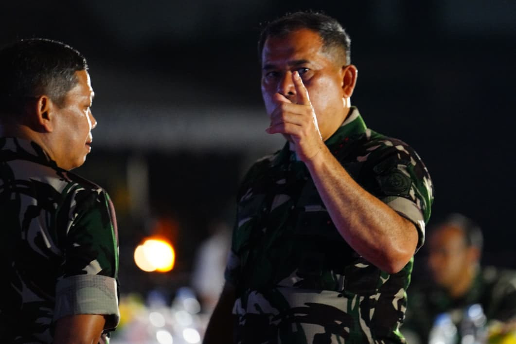 Puluhan Prajurit Pasukan Payung TNI Laksanakan Penerjunan KDOL, Siapkan Drop Zone di Morowali