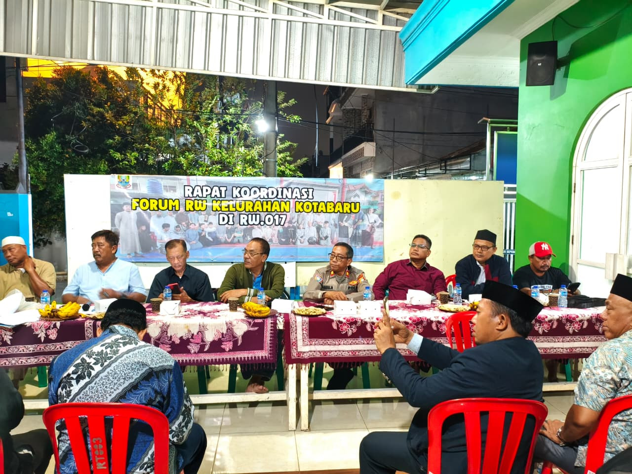 Hadiri Rapat Koordinasi Forum RW Kelurahan Kota Baru, Kanit Binmas Ajak Aktifkan Kembali Siskamling