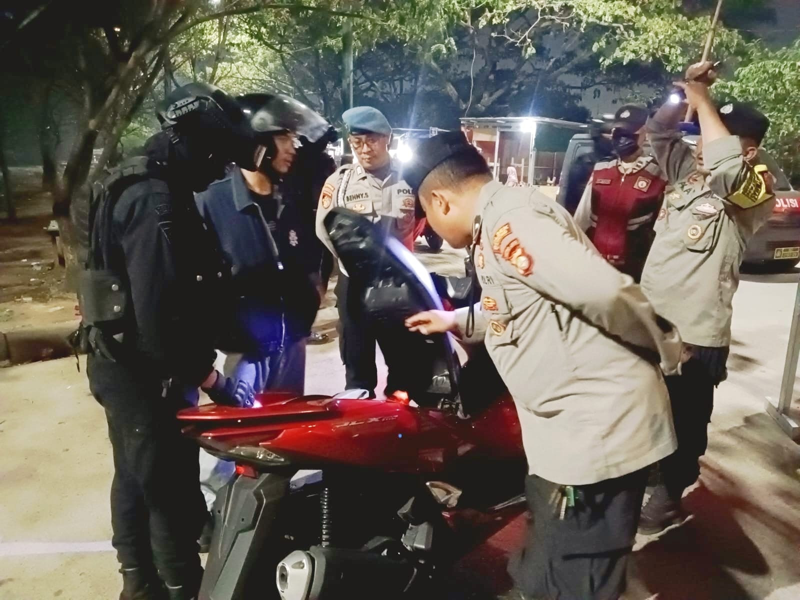 Cegah Tawuran dan Curanmor, Polsek Cilincing Gelar Razia Stasioner dan Patroli Mobile