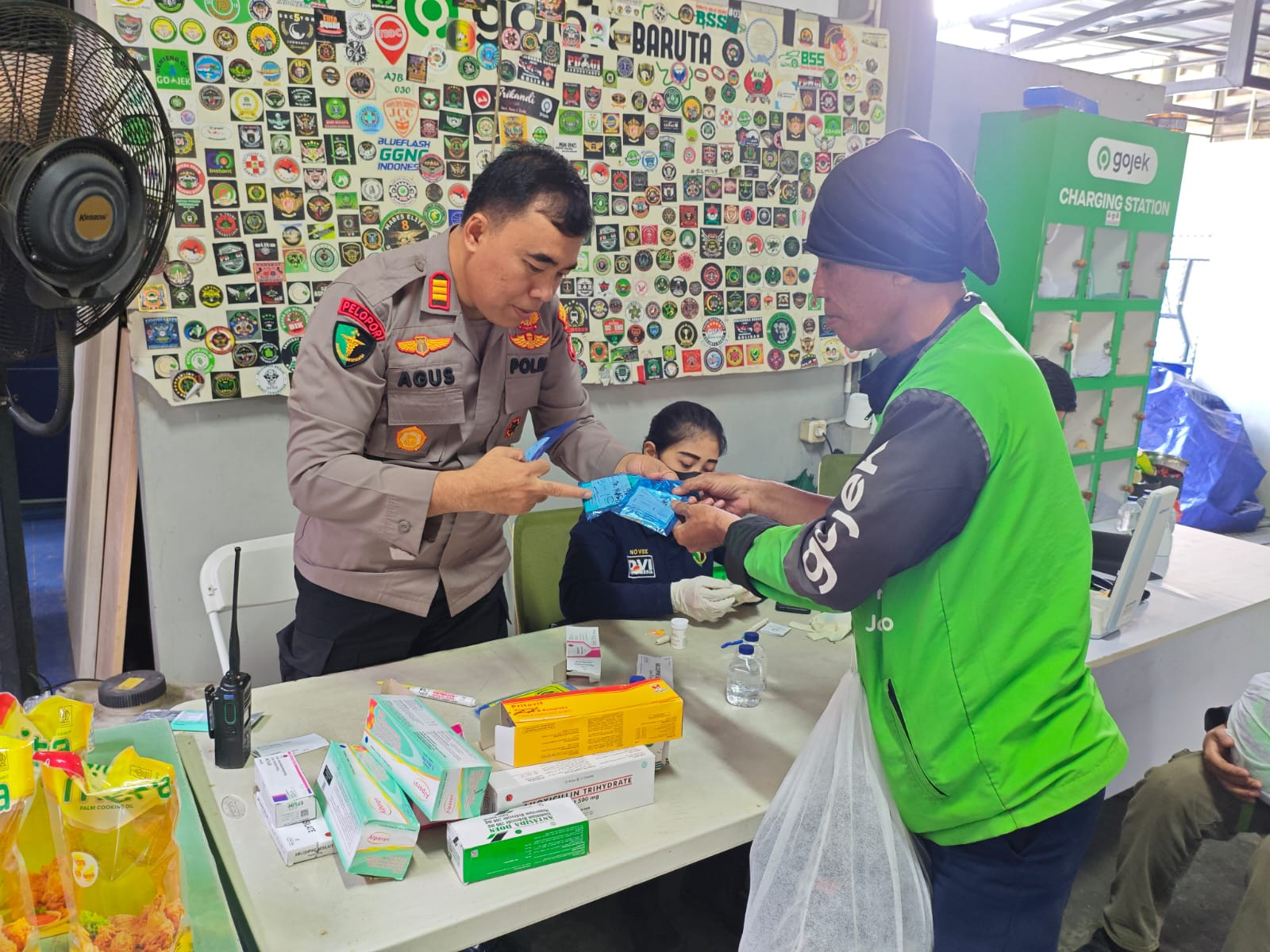Dalam Rangka HUT Bhayangkara ke-79, Polres Metro Jakarta Pusat Gelar Pemeriksaan Kesehatan Gratis untuk Pengemudi Ojek Online