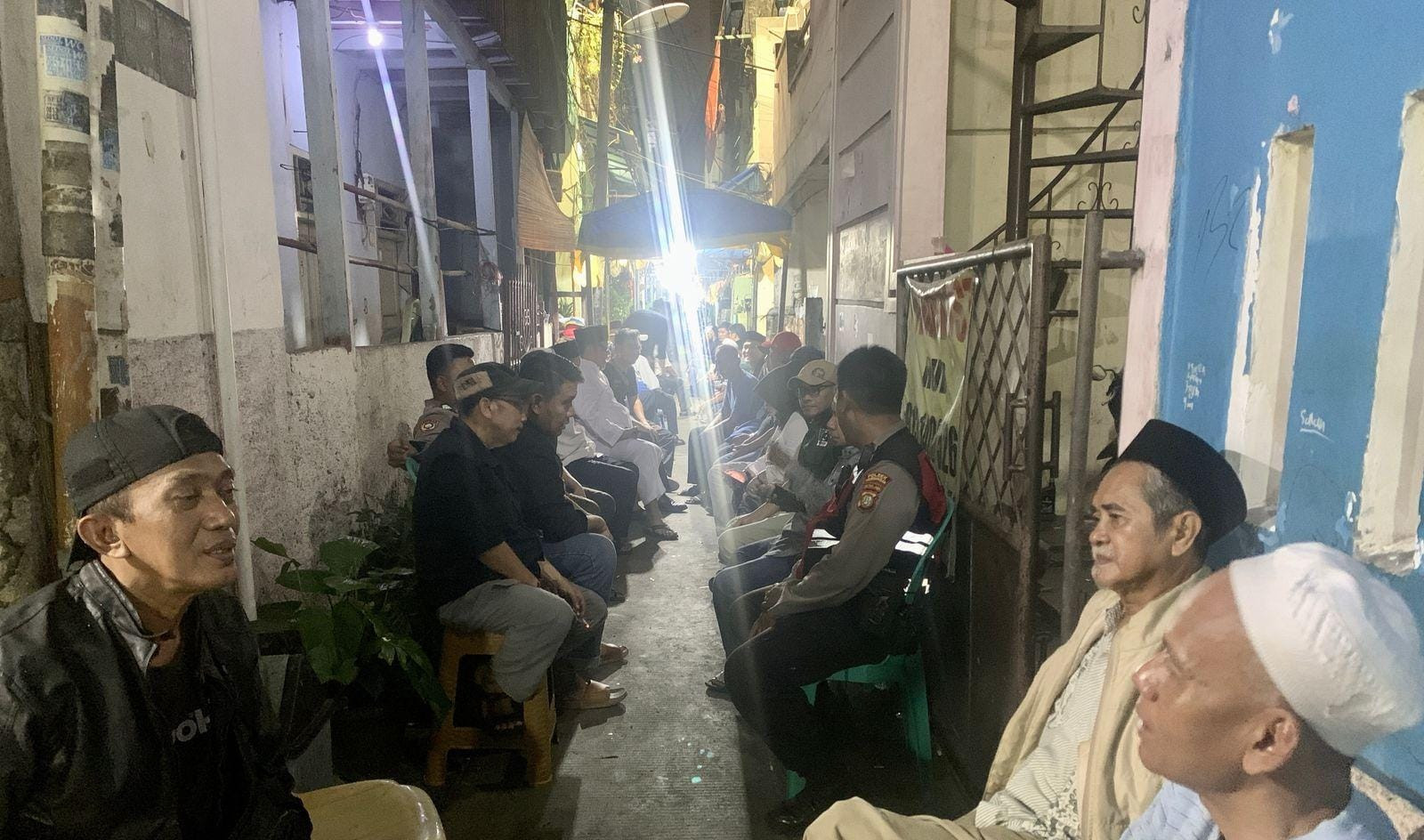 Kapolsek Pademangan Melayat Warga Pademangan Barat yang Berpulang