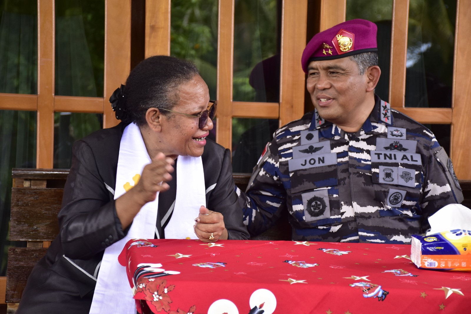 Semangat Natal 2025, Dankodaeral X Jalin Silaturahmi dan Pererat Kebersamaan di Kampung Bahari Nusantara Kayu Pulo