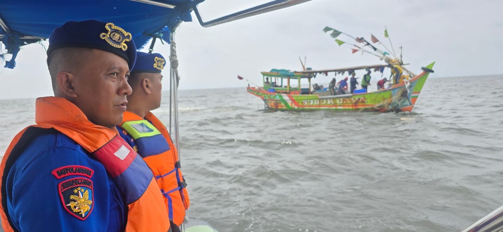 Patroli Satpolairud Polres Kepulauan Seribu Jaga Keamanan Perairan dengan Pendekatan Humanis