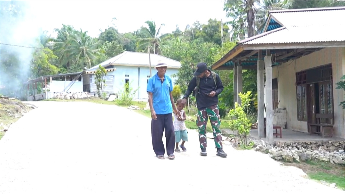 TMMD Ke-129 Kodim 1807/Sorong Selatan Wujudkan Jalan Cor 250 Meter, Warga Kampung Sesor Rasakan Manfaat Nyata