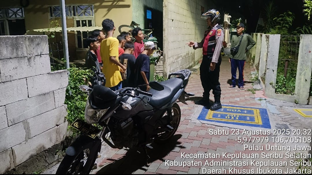 Polsek Kepulauan Seribu Selatan Gelar Patroli Malam Perintis Presisi Cegah Gangguan Kamtibmas