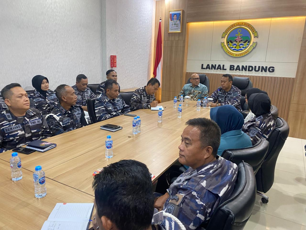 Komandan Lanal Bandung Terima Kunjungan Kerja Staf Ahli Komisi I DPR
