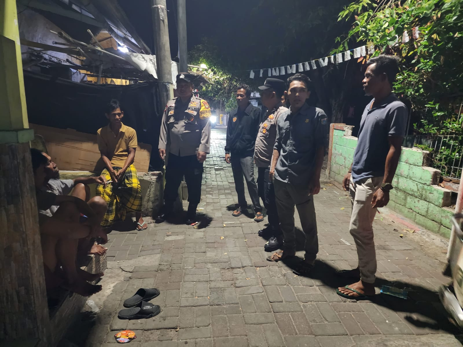 Layanan Polisi 110 Disosialisasikan Saat Patroli Malam, Polsek Kepulauan Seribu Utara Ajak Warga Aktif Jaga Kamtibmas