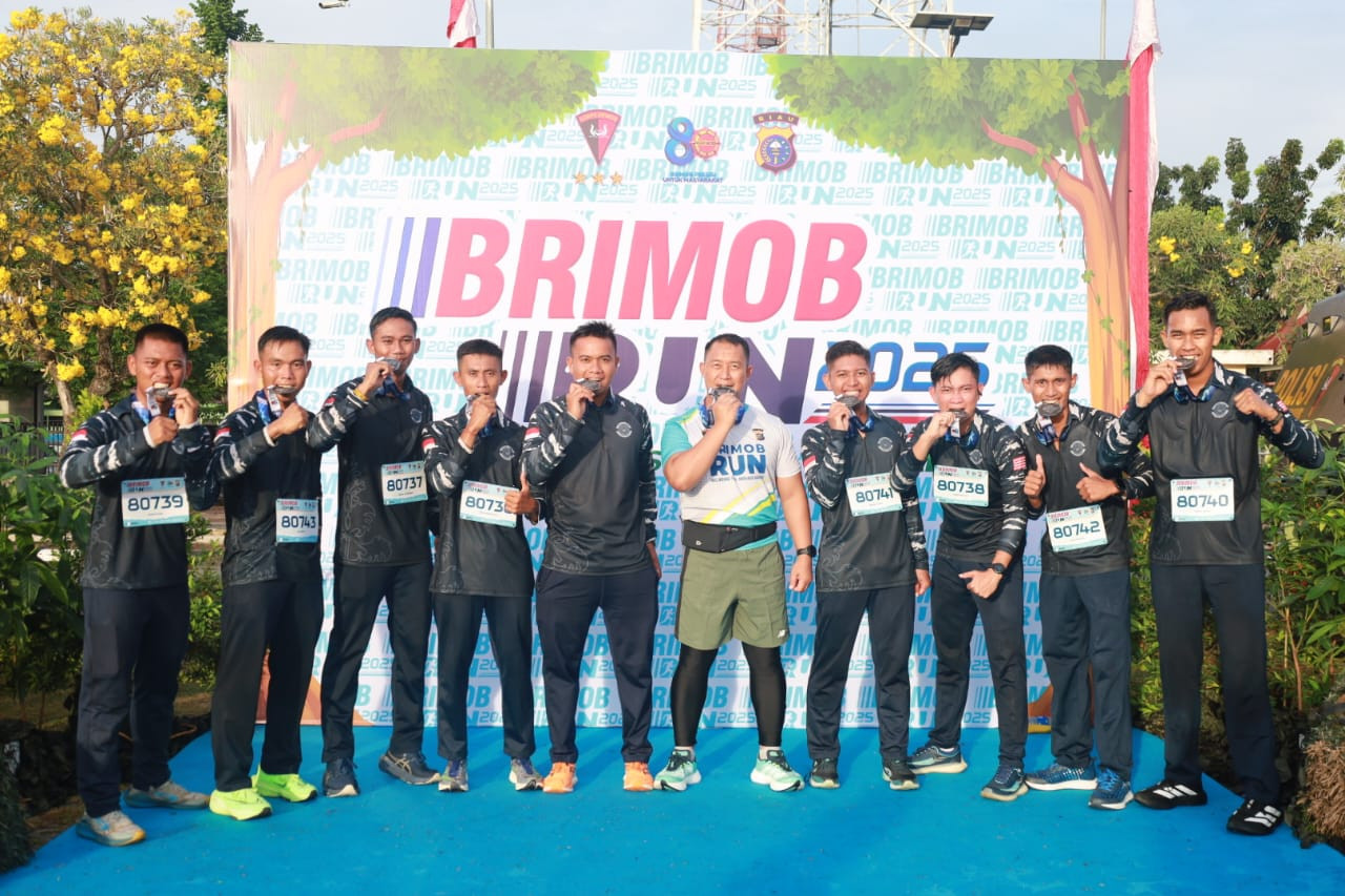 Pererat Silaturahmi Untuk Memperkokoh Sinergitas, Pangkalan TNI Angkatan Laut Dumai Turut Meriahkan Brimob RUN 2025