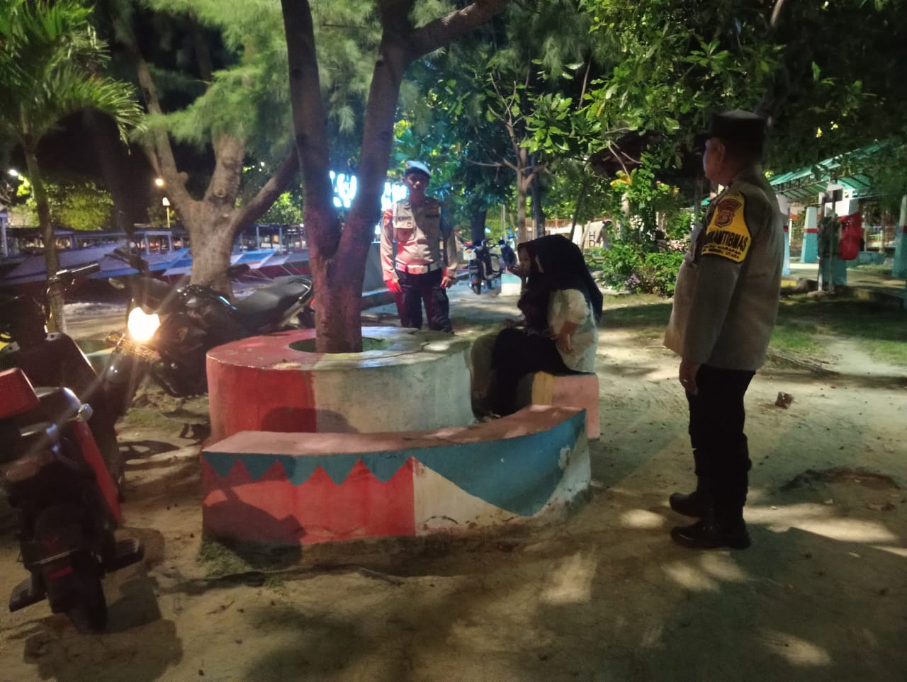 Patroli Malam Perintis Presisi Polsek Kepulauan Seribu Utara Antisipasi Tawuran, Narkoba, dan Gangguan Kamtibmas