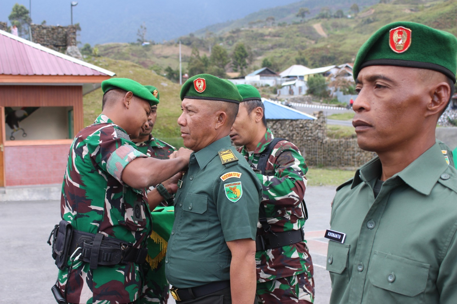 Kodim 1714/Puncak Jaya Gelar Syukuran Kenaikan Pangkat Bintara dan Tamtama