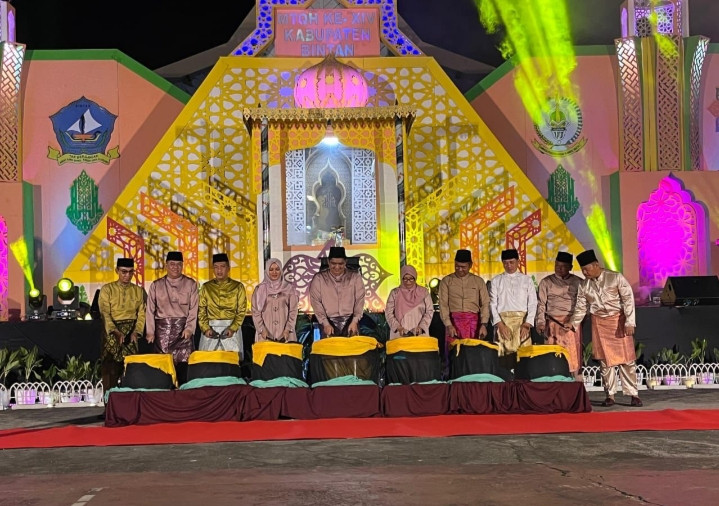 Danlanal Bintan Hadir Pada Acara Pembukaan MTQH XIV Bintan