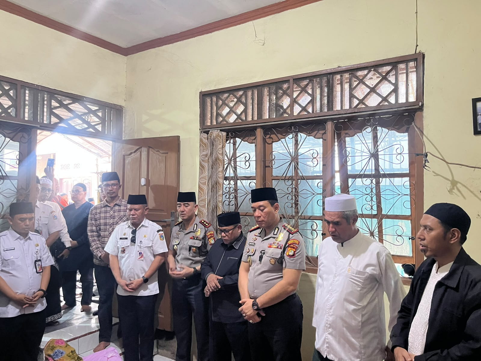 Kapolres Metro Jakarta Utara Melayat ke Rumah Duka Ketua FKUB, Kenang Peran Almarhum dalam Merawat Kerukunan
