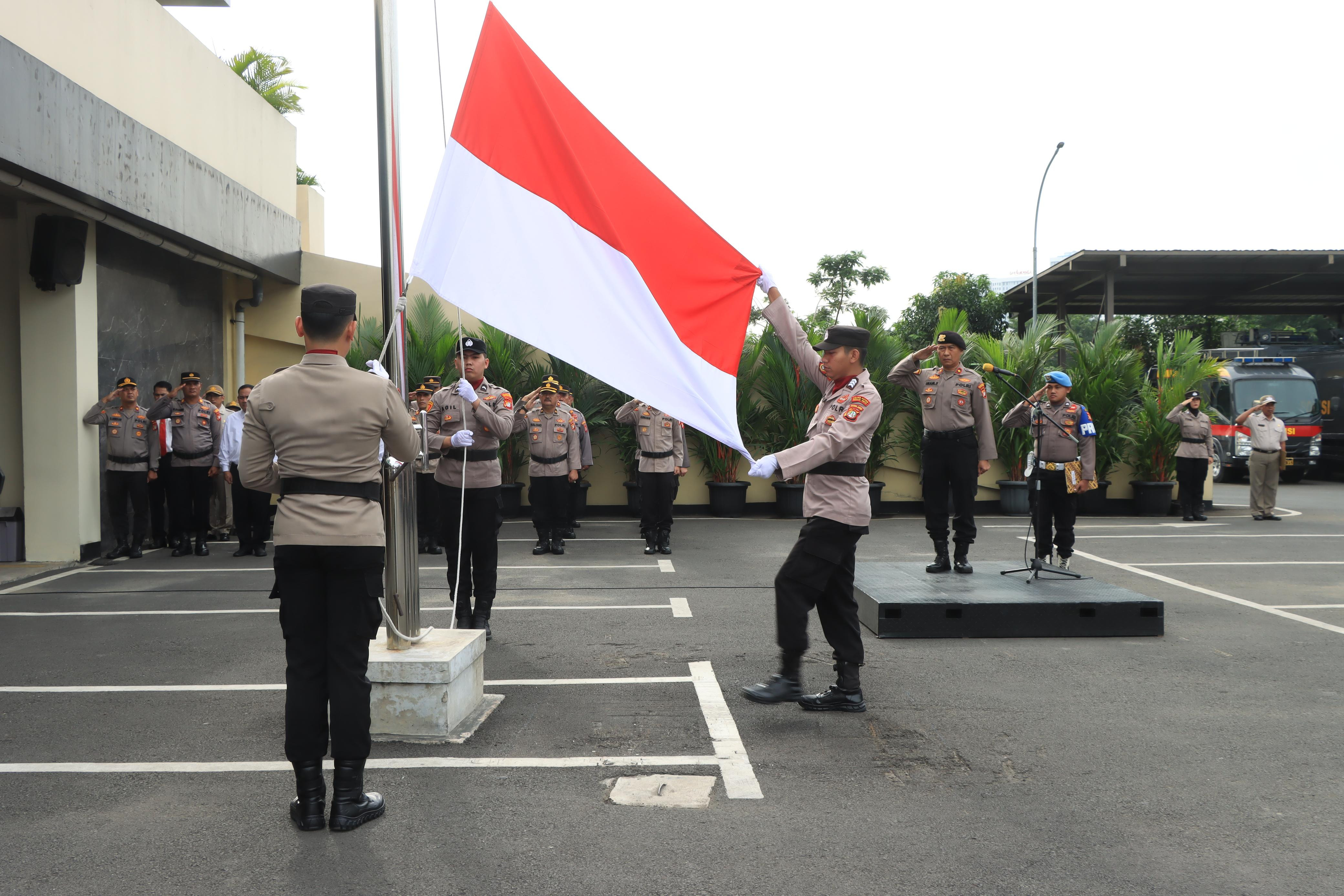 Polres Metro Bekasi Kota Gelar Upacara Hari Kesadaran Nasional dan Tingkatkan Kesiapsiagaan Ramadhan