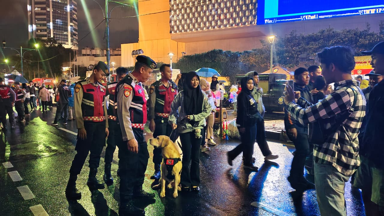 Baharkam Polri Kerahkan K-9 Jaga Keamanan Perayaan Tahun Baru di HI